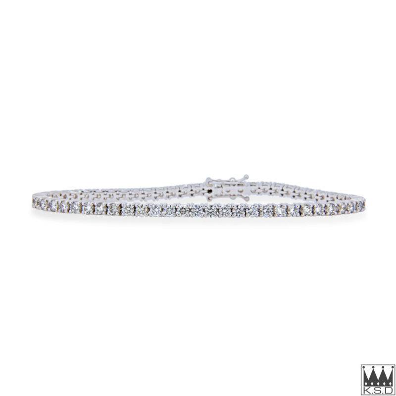 Lab Created Diamond Tennis Bracelet in 18ct White Gold