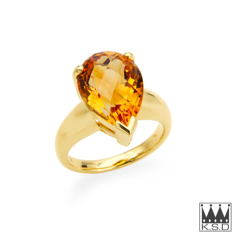 Citrine and Gold Ring