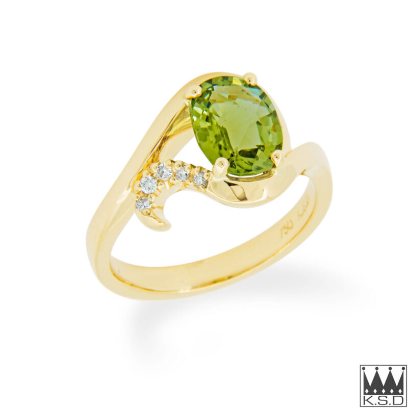 Green Tourmaline & Diamond Ring