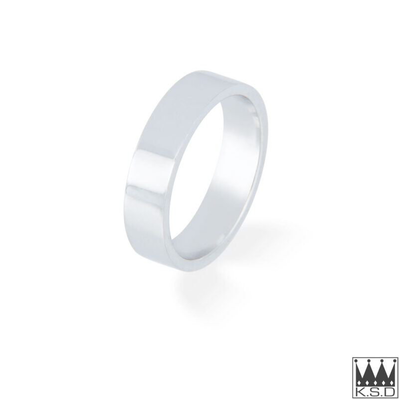 5.5mm wide Polished Finish White Gold Ring